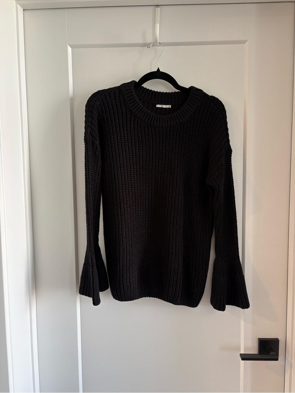 Tularosa Women’s Black Ribbed Knit Sweater - Crewneck
